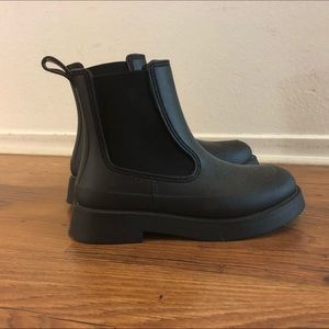 Urban Outfitters Chelsea Rain Boots
